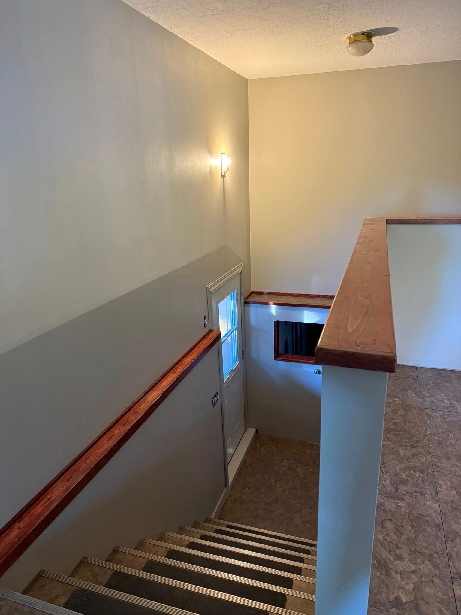 Commercial wallpaper installation in Wheaton IL
